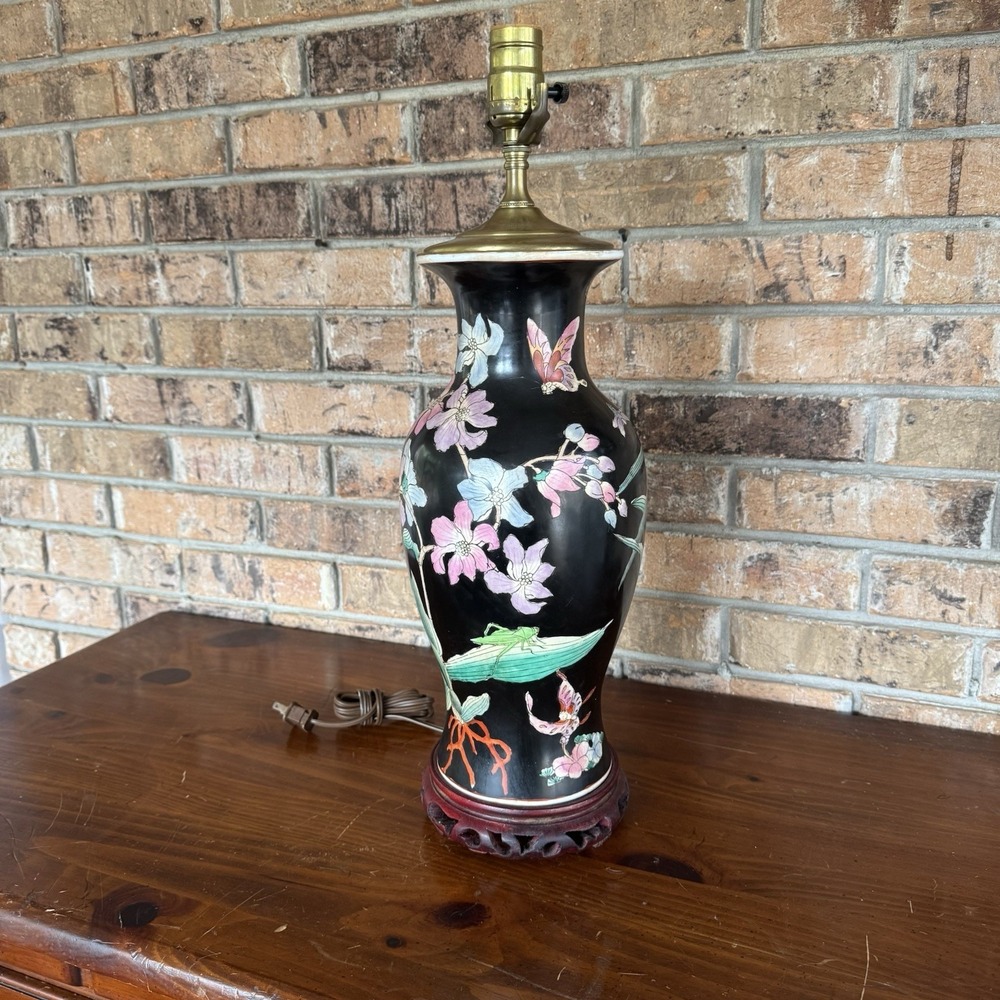 Vintage Famille Noire Style Asian Water Lily Black Floral Porcelain Brass Lamp - Picture 10 of 15